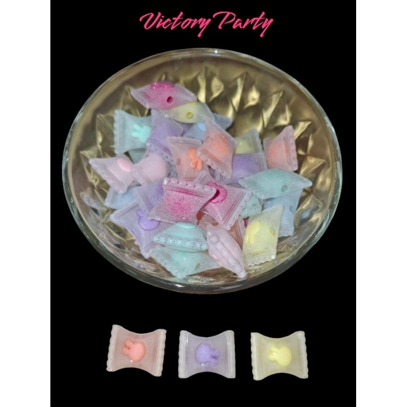 Manik Candy Bantal Doff Motif Kepala Rabbit Ukuran 22x12mm