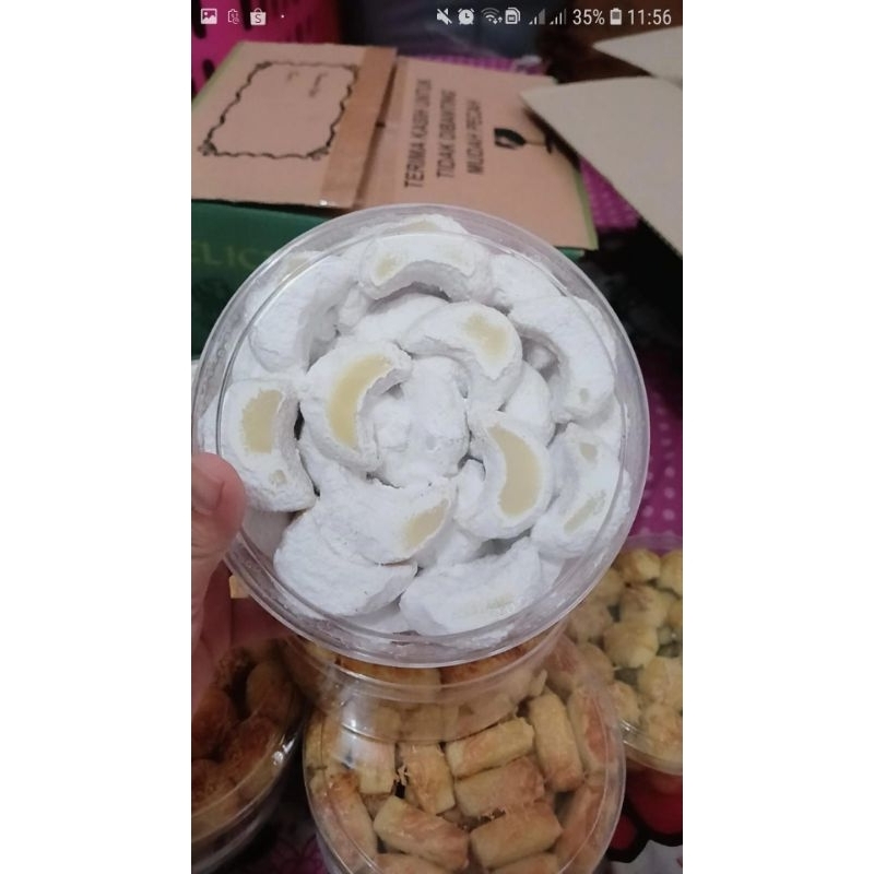 

Putri Salju Lembut Lezat 500gram