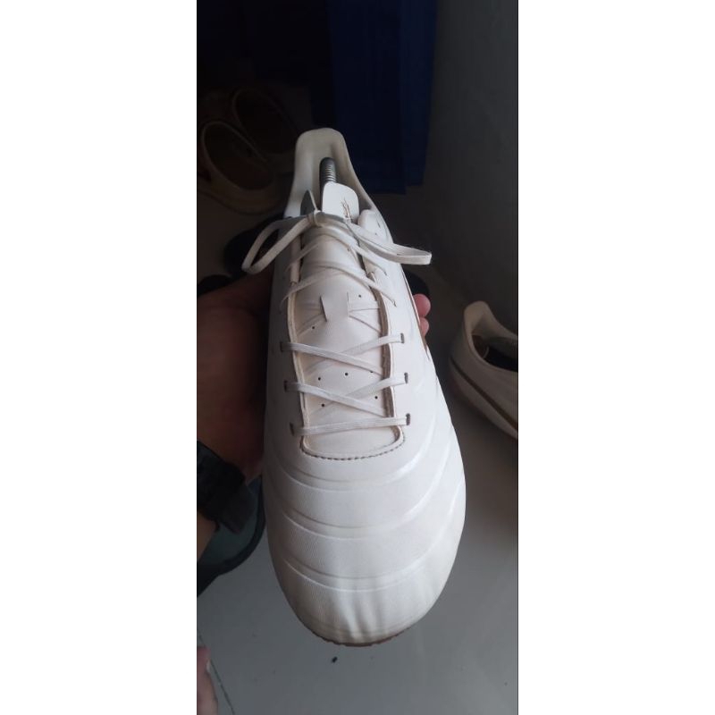 Sepatu bola brodo size 46 (29cm)