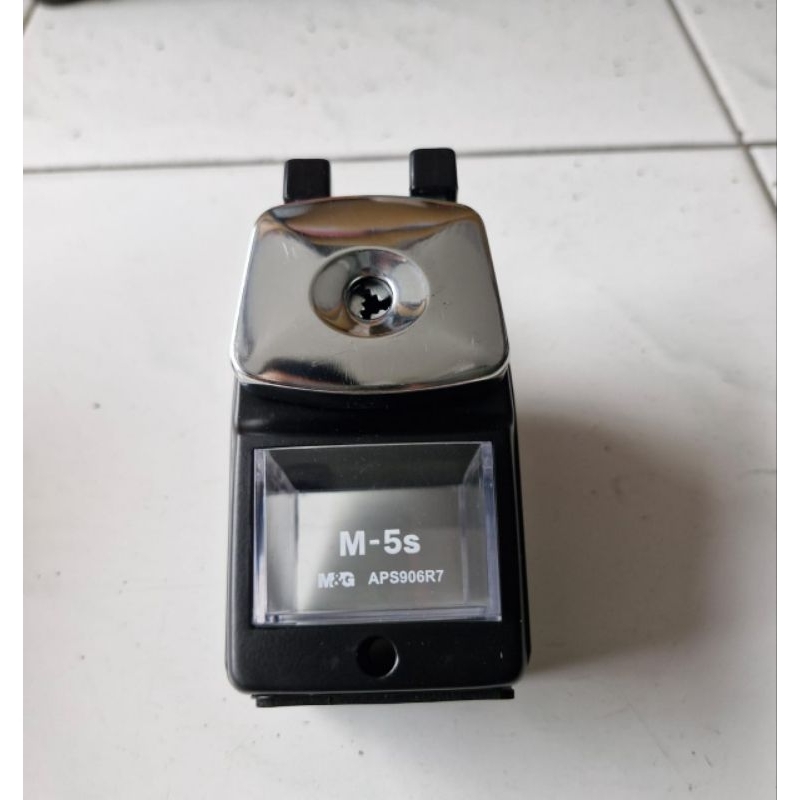 

RAUTAN MEJA APS906R7 M&G STEEL PENCIL SHARPNER / RAUTAN PUTAR M&G