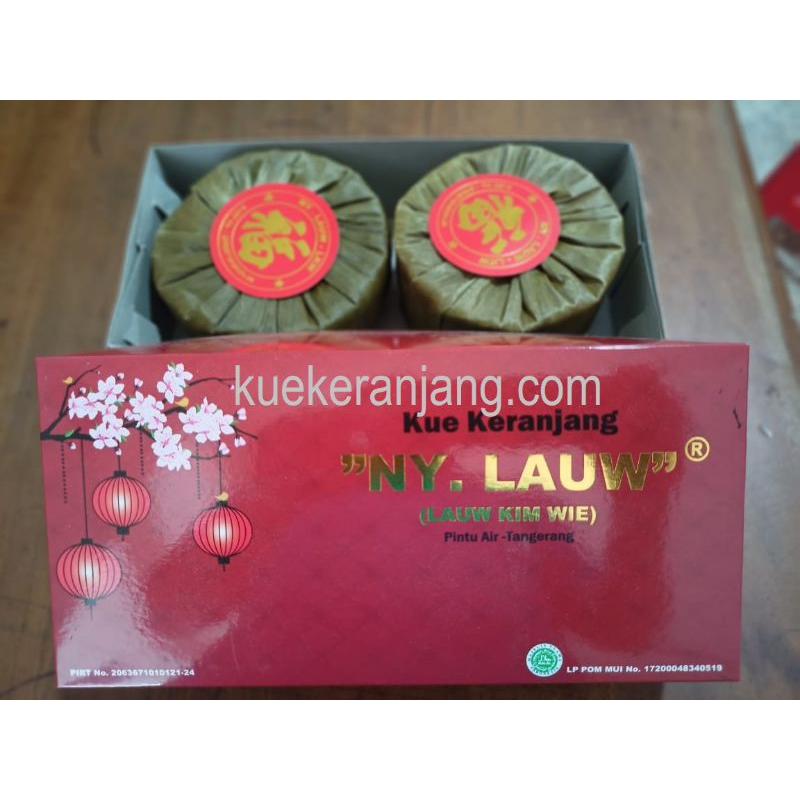 

Kue keranjang ny.lauw daun 1kg isi 2pc sudah sama box kue