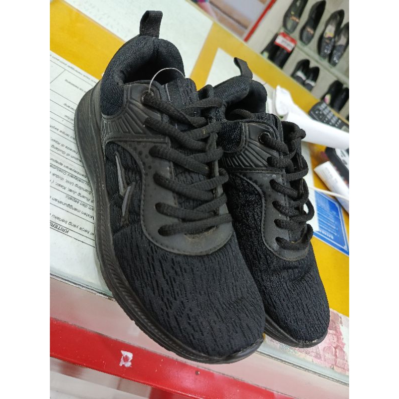 Sepatu Ando Sekolah Pria/Wanita