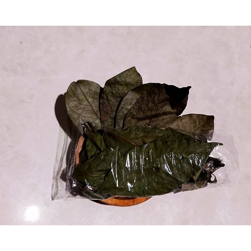 

daun salam kering 100 gram