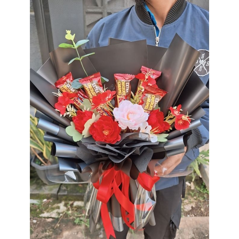 

READY STOK SIAP KIRIM buket coklat buket valentine kado valentine buket bunga artificial mix coklat