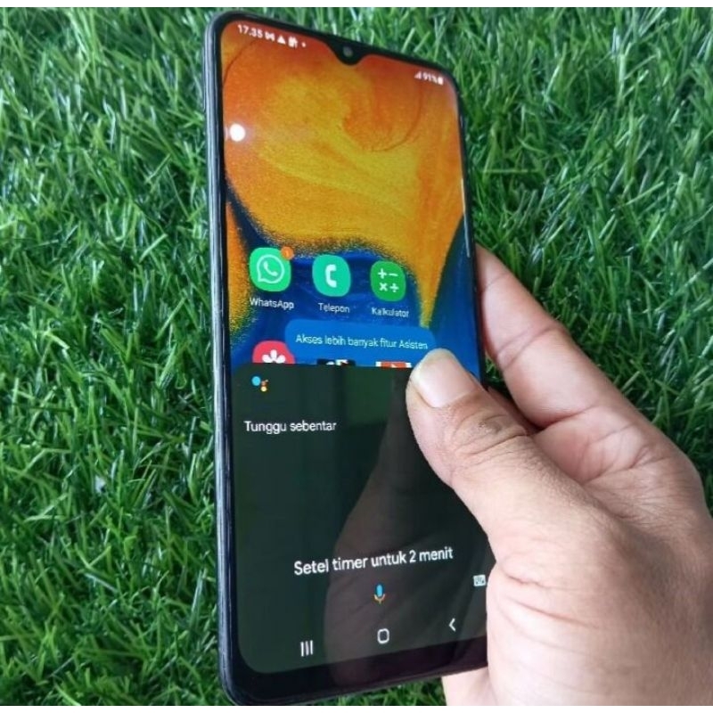 lcd original normal samsung a20 original atau a205 masih nyala normal ada shelai rambut pecah