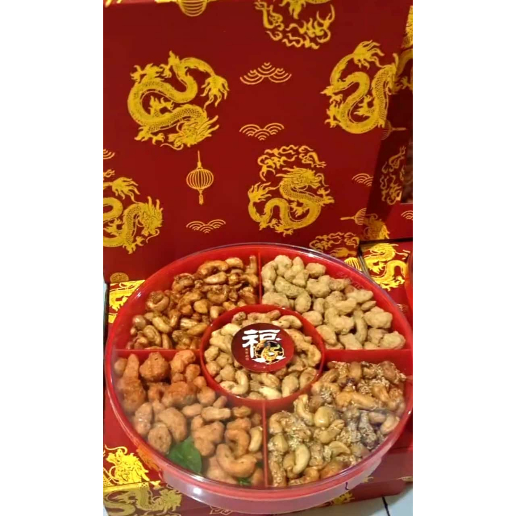 

Apazada - Paket Kacang Mede [1 Box - 5 Macam] / Hampers Kacang Mede Imlek CNY