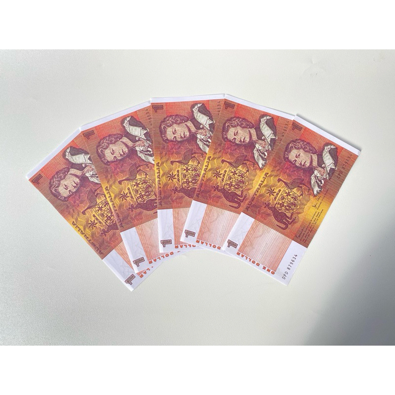 Replika Australia Dollar untuk Mahar Pernikahan