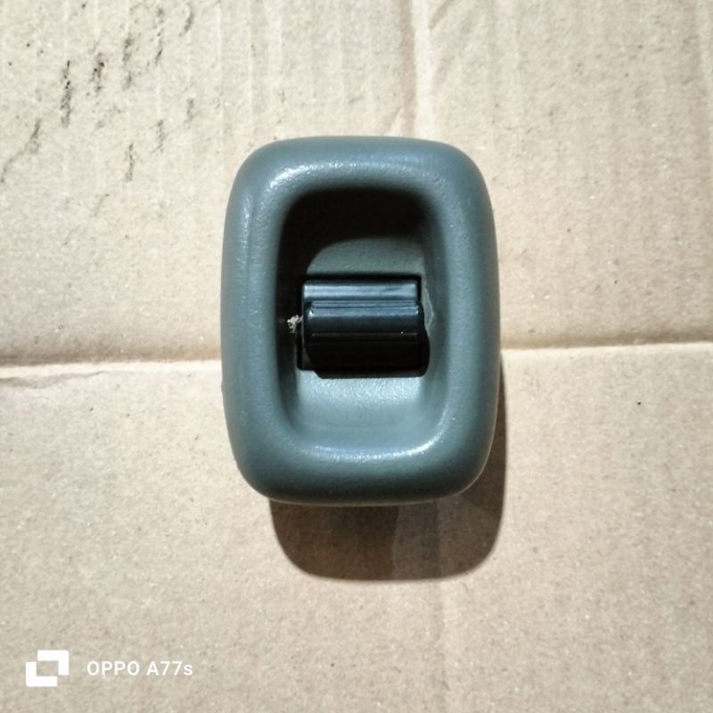 tombol power window pintu belakang  Suzuki Baleno 97-2002