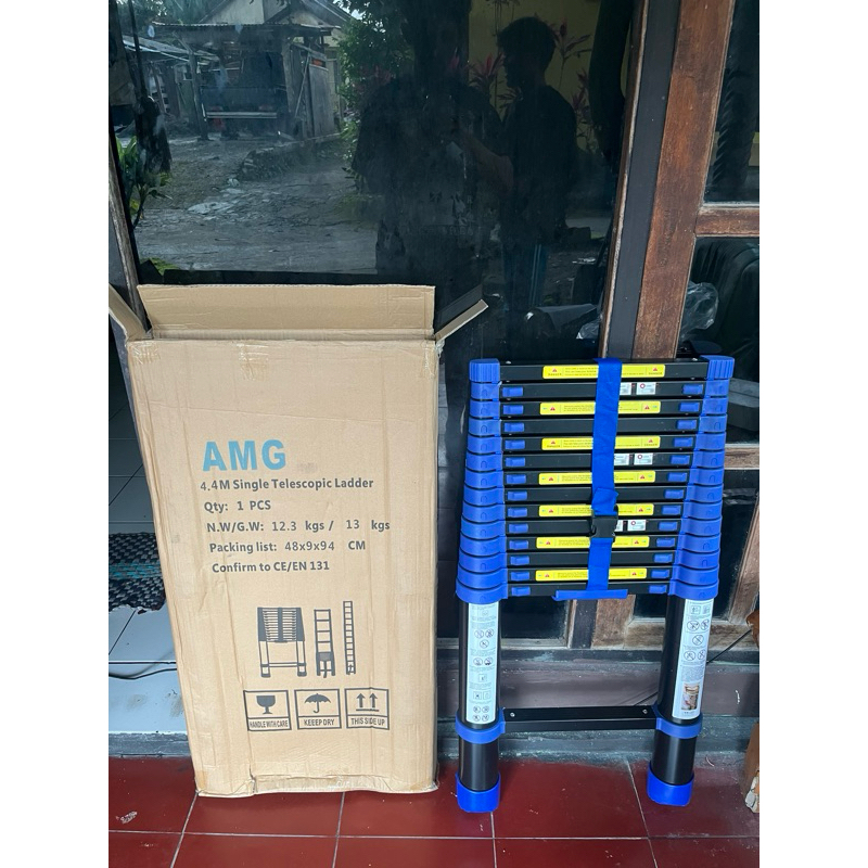 Tangga teleskopik 4,4m AMG