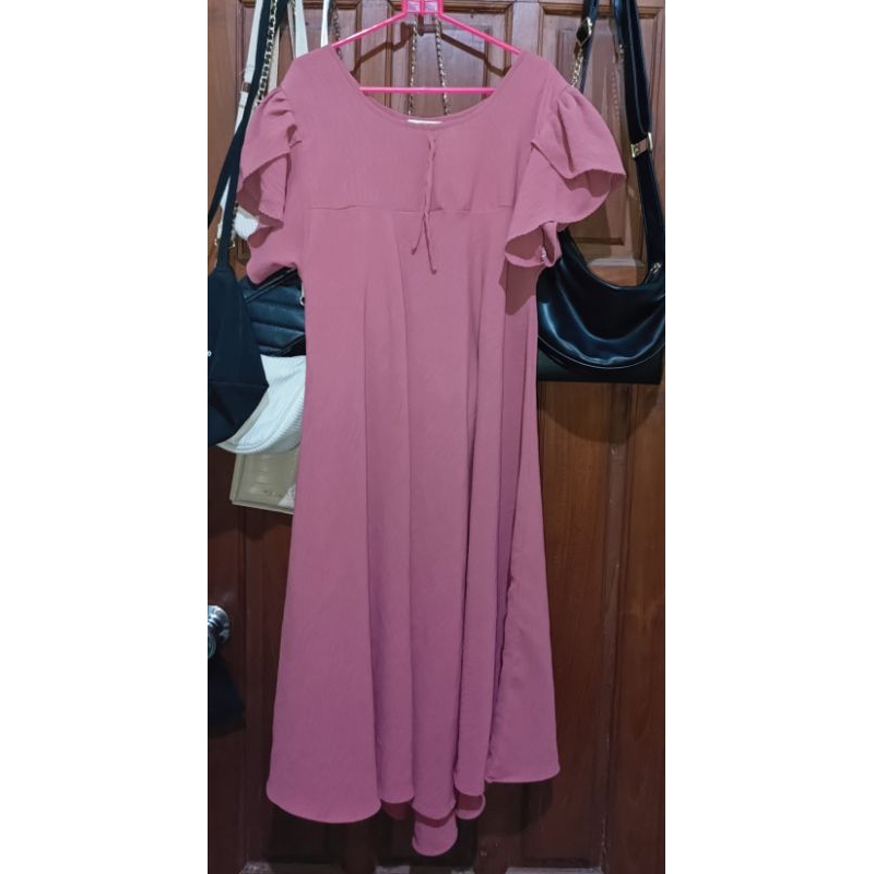 Gaun Panjang Ungu Muda Wanita