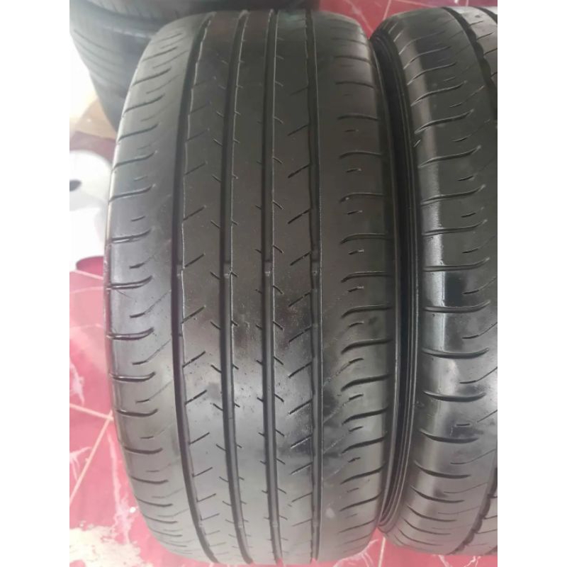 Ban mobil R17 Ban mobil ukuran 215/55/17 merk dunlop copotan