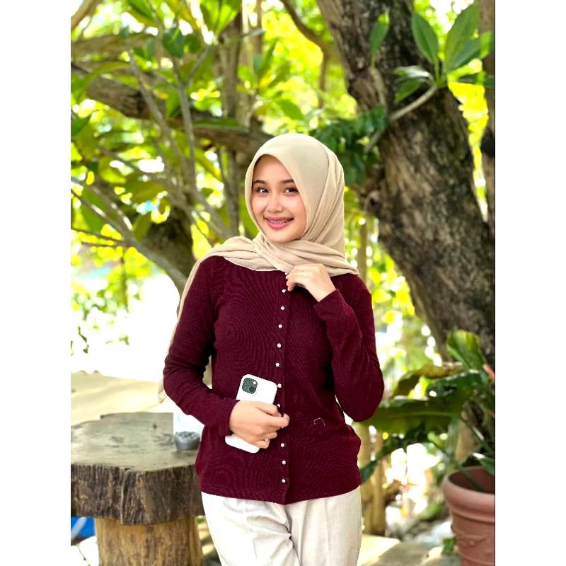 KAIA TOP | Atasan Knit Wanita Lengan Panjang Basic Korean Summer Baju Knit Kancing Terbaru