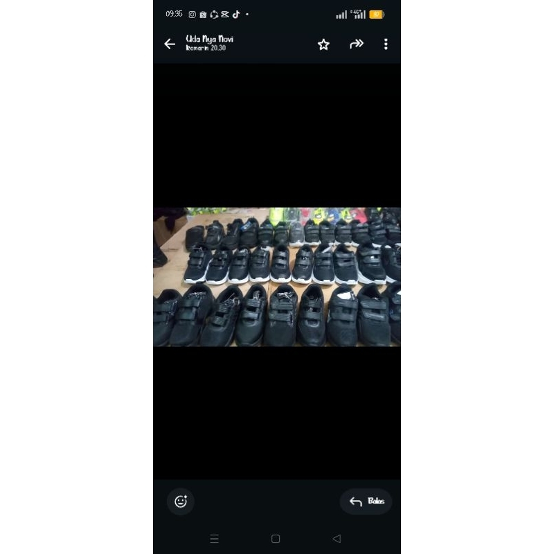 Sepatu Slip-On Hitam