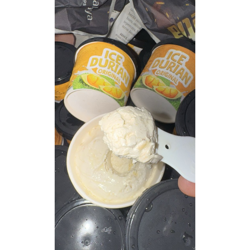 

Ice Cream Durian ( 100% Durian asli )