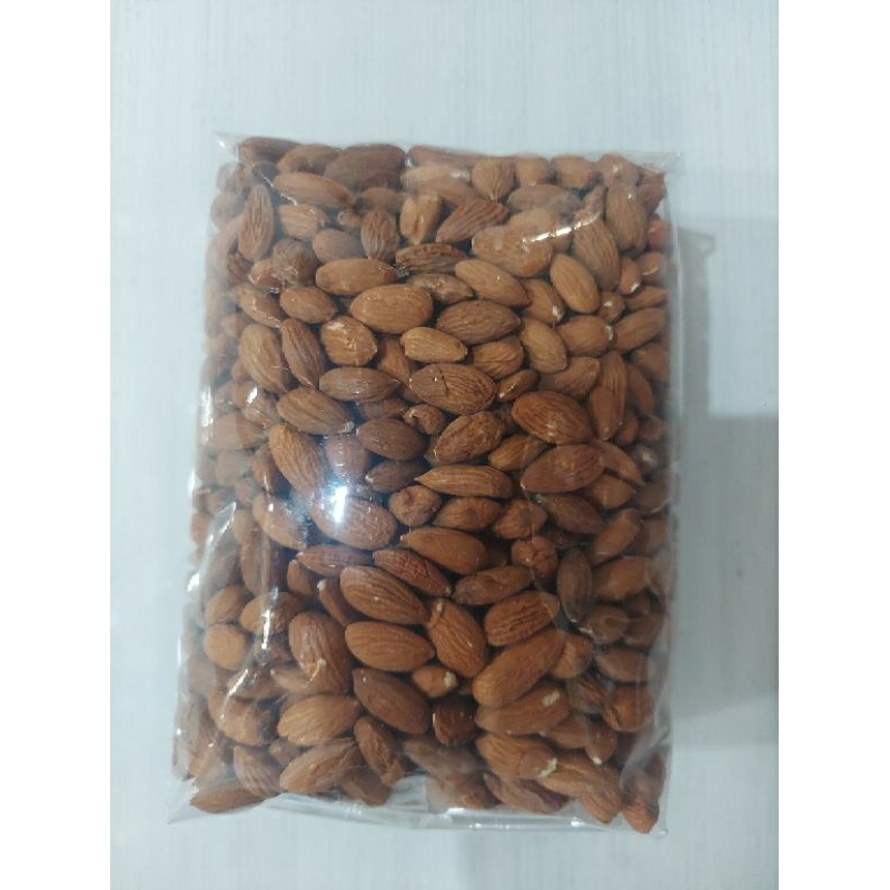 

Almond mentah premium kemasan 500gram