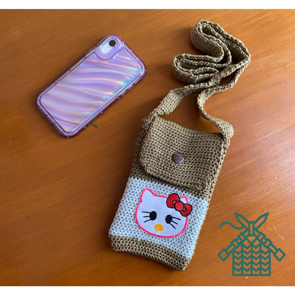 Tas slempang rajut hp karakter hello kitty / tas selempang rajut bandung motif hello kitty