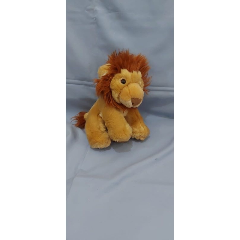 boneka lion