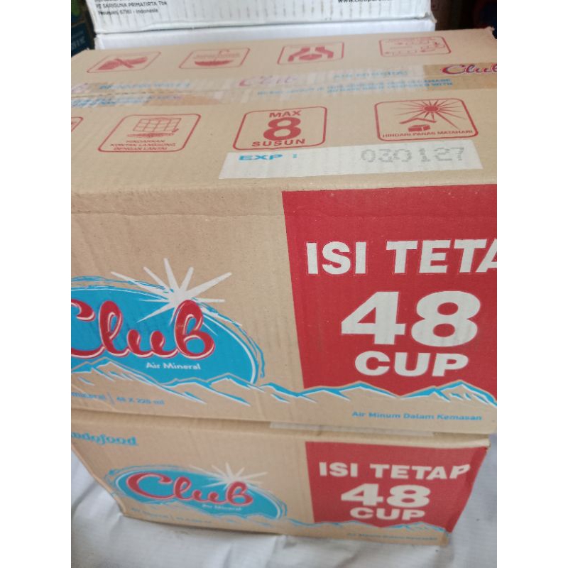 Air Mineral Club Gelas 220 Ml
