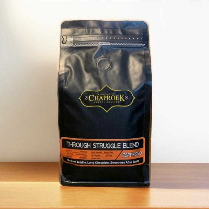 

STRUGGLE BLEND / HOUSE BLEND COFFEE 1Kg / KOPI BLEND 50:50 / BIJI KOPI ARABICA ROBUSTA 1.000gr / Biji Kopi / House Blend Kopi by Chaproek Coffee Roaster