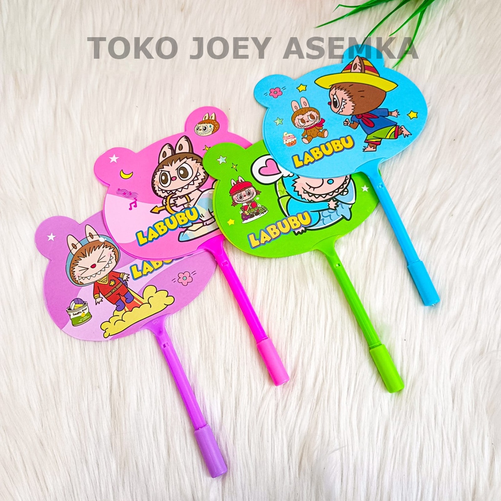 

PULPEN KIPAS LABUBU PEN FAN BOLPEN PENA THE MONSTER LISA BLACKPINK SOUVENIR SUVERNIR