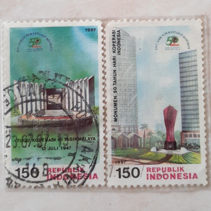 

Perangko Indonesia Tahun Emas Koperasi Tahun 1997 set 2pcs