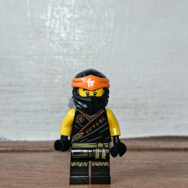 Lego Ninjago Cole - Legacy, Rebooted, Ninjago Logogram 'MASTER' on Torso, random Headgear