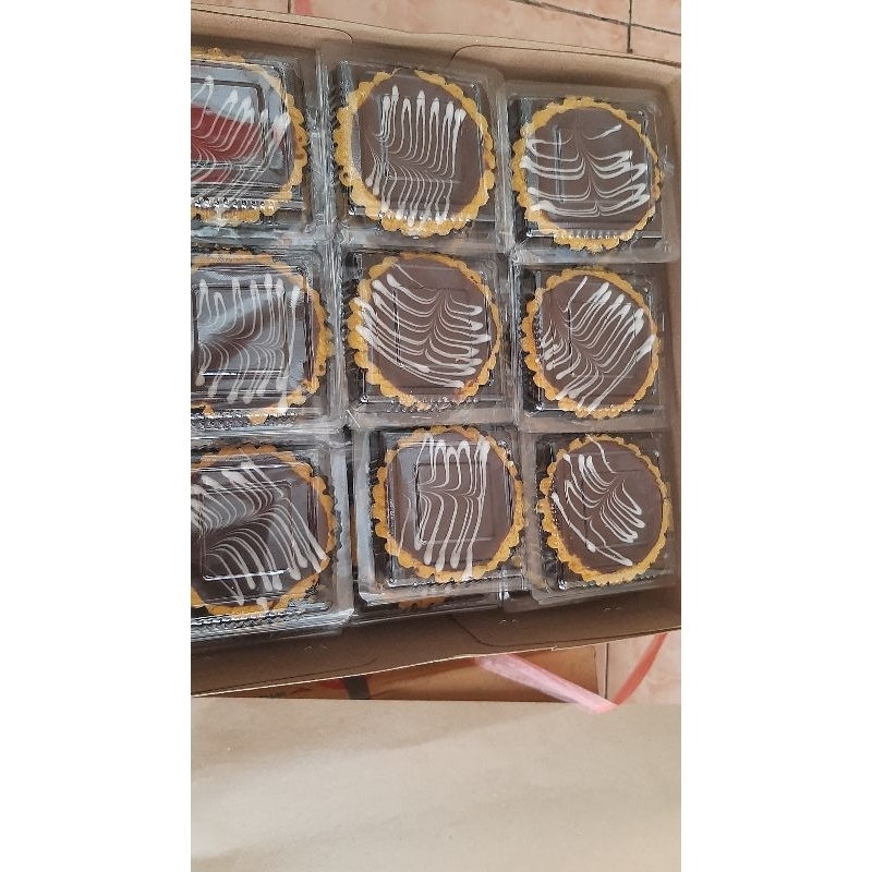 

pai Kering Cokelat dengan coklat Putih