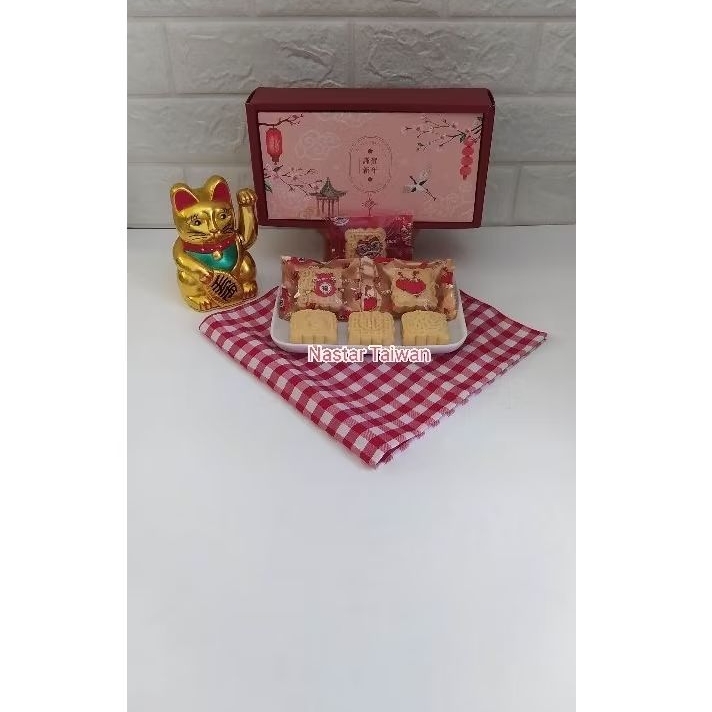 

Hampers Imlek Nastar Taiwan Isi 15 Pcs