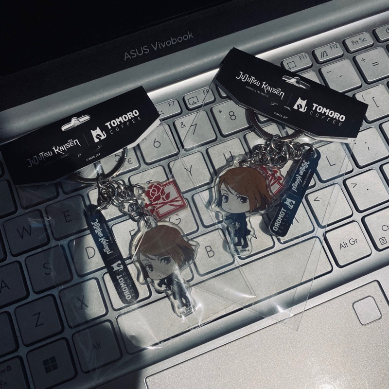 Keychain kugisaki nobara jujutsu kaisen x tomoro coffee gojo geto nobara megumi