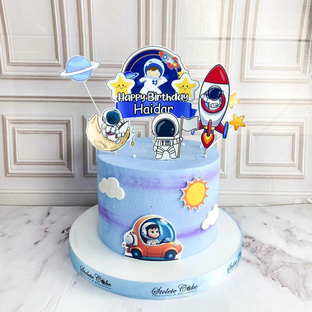 

kue Ulang Tahun/Birthday Cake/Kue ultah Tema Astronot/Kue Birthday jakarta/Astronot