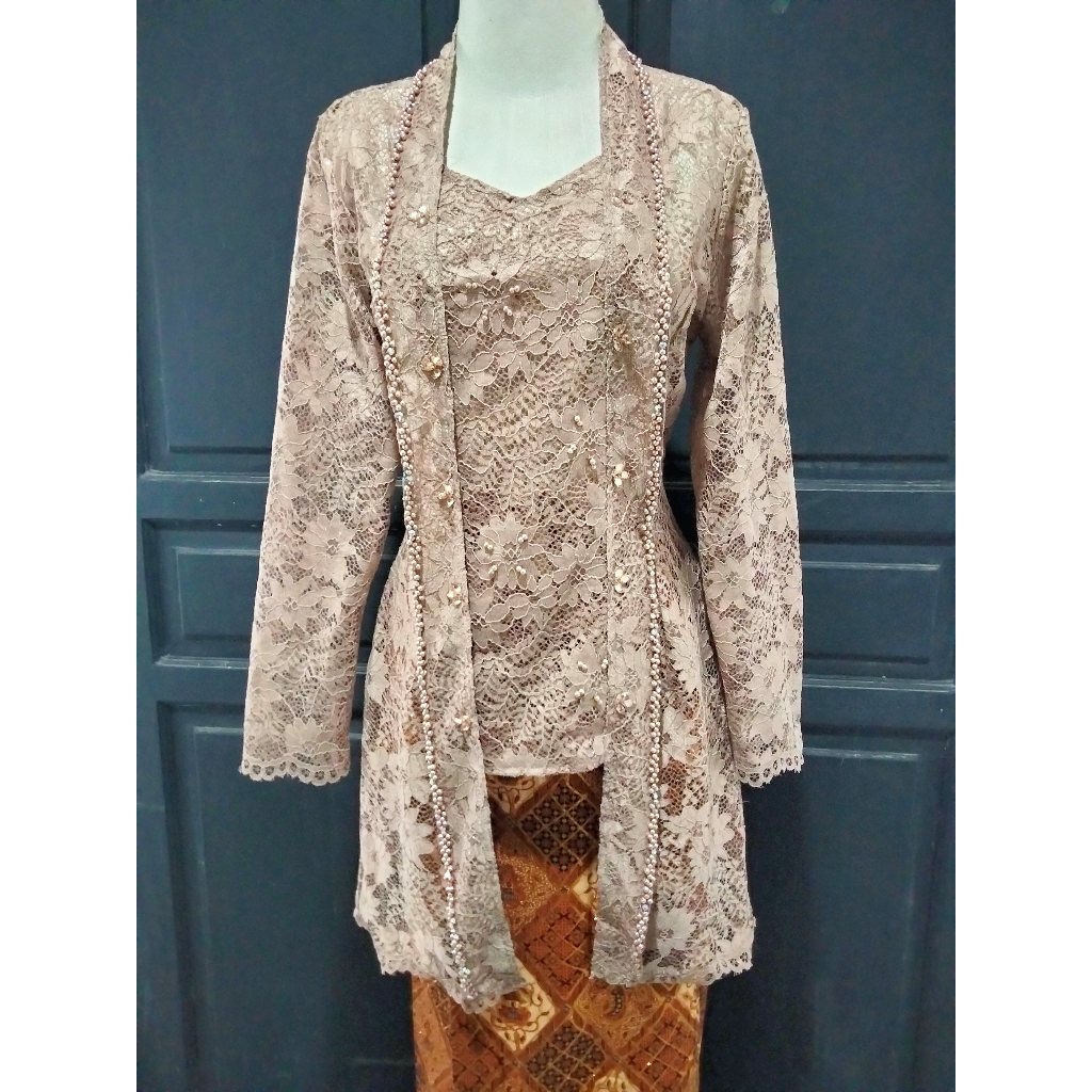 Kebaya Kutubaru (Kebaya saja, tanpa bawahan)
