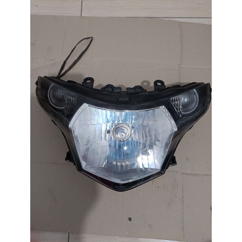 headlamp reflektor Honda cbr 150R CBU FI Thailand kpp original