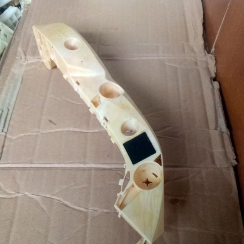 Breket bemper belakang Nissan grand Livina  X Gear  2008-2011 original.