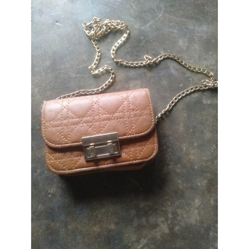 Tas Selempang Kulit Coklat