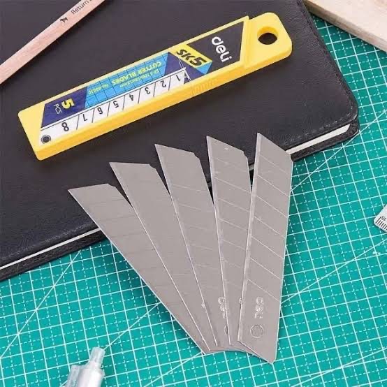

[PAK] DELI Refill Cutter Isi Ulang Pisau Cutter