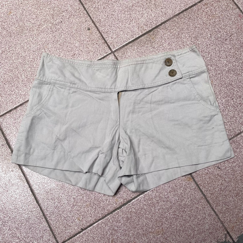 preloved hotpants wanita
