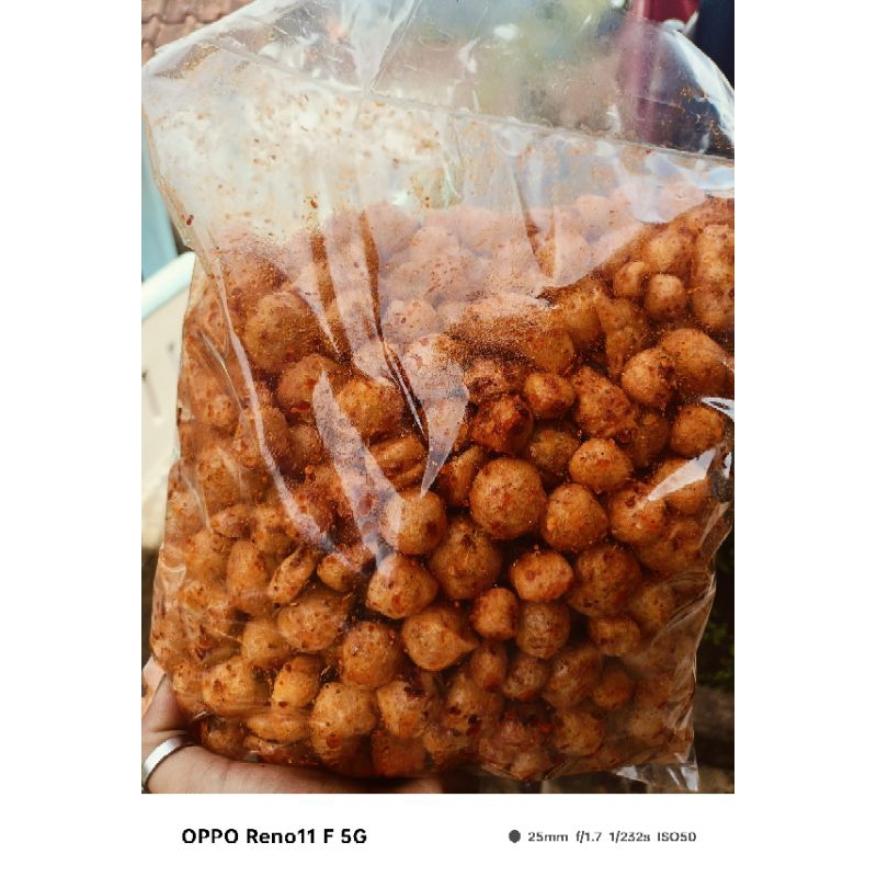 

Cimol Crispy Seblak Cimol Endog lewo Pedas Daun jeruk 250gram