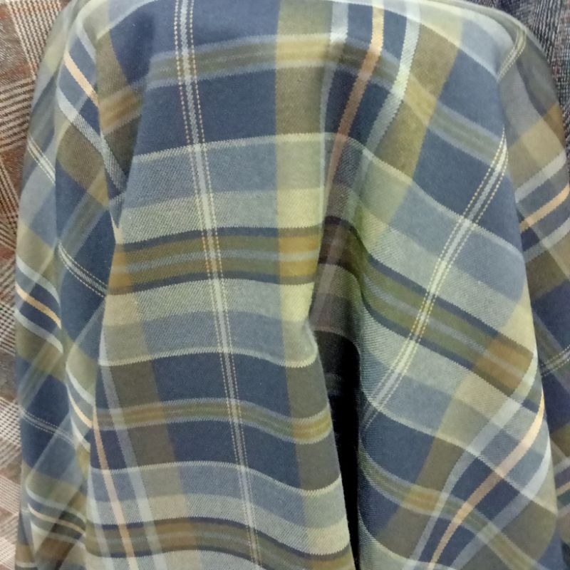 Kain Semi Woll Motif Kotak Import - Kain Bahan Celana - Kain Meteran | Harga Per Setengah Meter