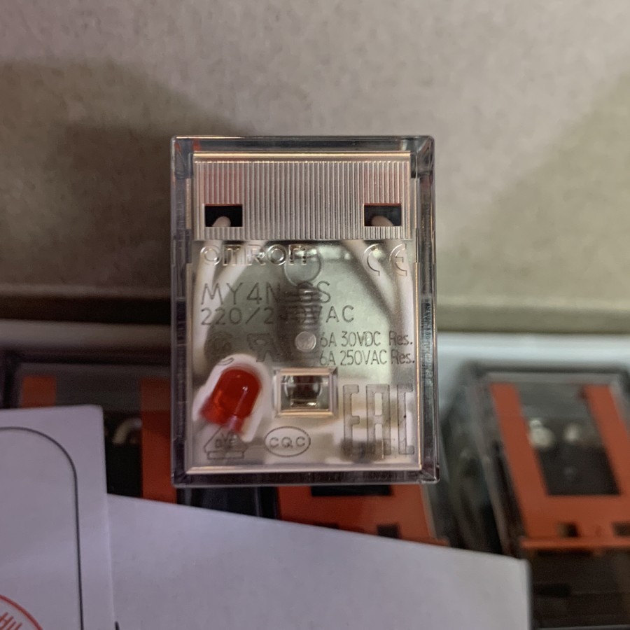 RELAY MY4N 220VAC ORIGINAL OMRON RELAY MY4N-GS 220VAC RELAY 4PDT 220VAC REALAY OMRON 14KAKi 220VAC