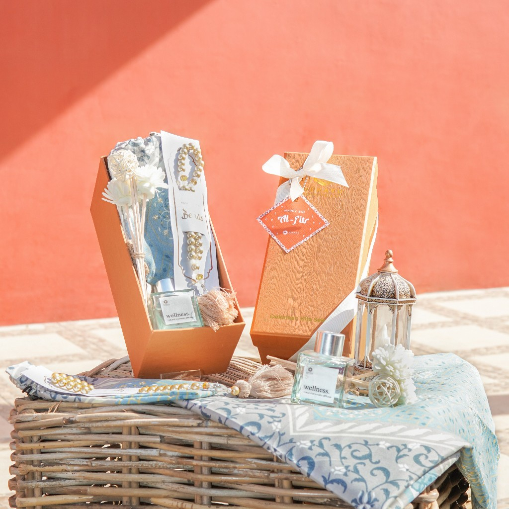 

Dekayu - Hampers Sahirah | Hampers Lebaran | Parcel Hari Raya