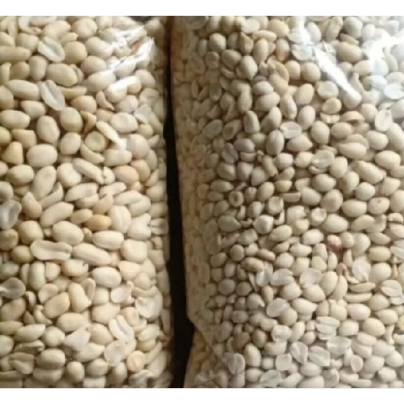 

Kacang Tanah Kupas Mentah Ukuran Kecil