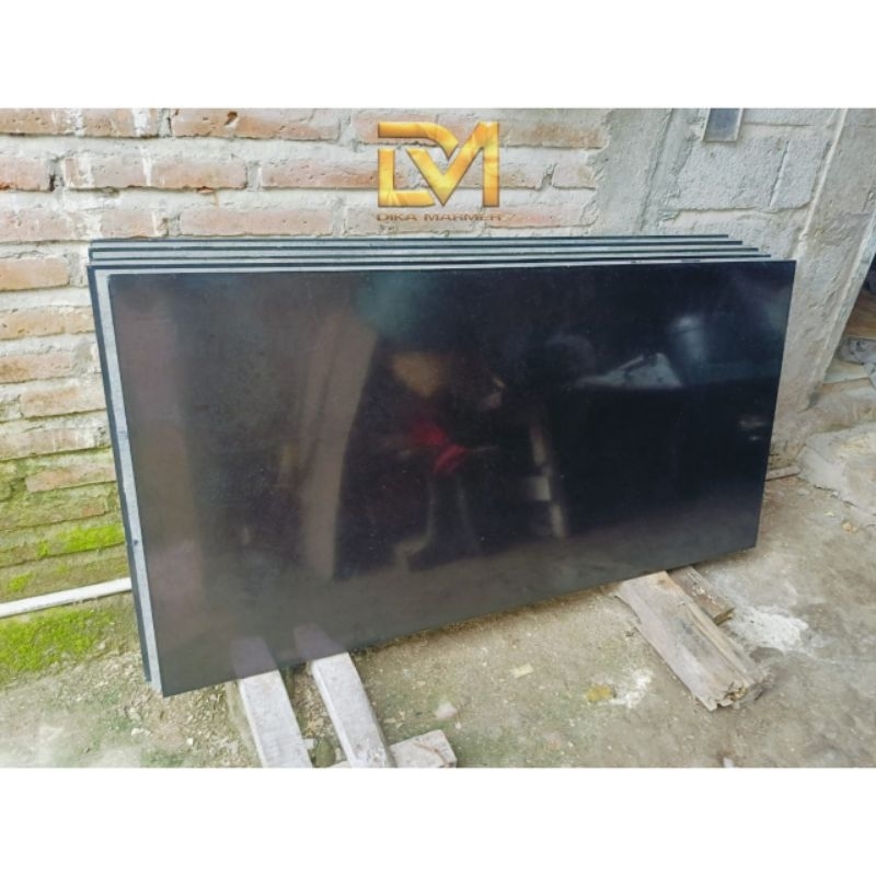 Lembaran lantai Granit Hitam 60x120 cm