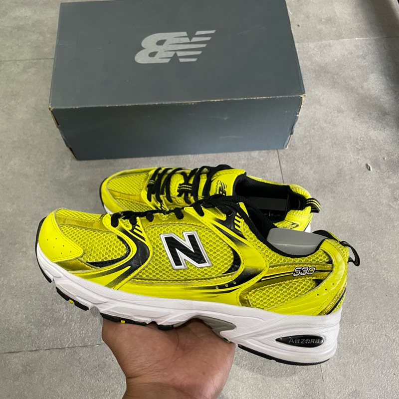 Nb530 Yellow Black #W266