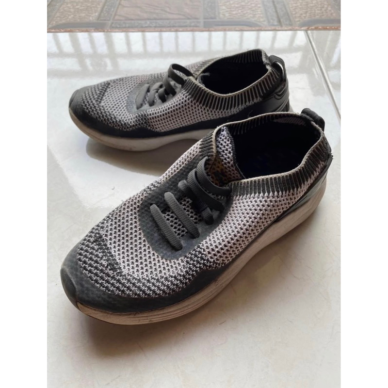 sepatu anak merk zara size 34 ori beli di mall (preloved)