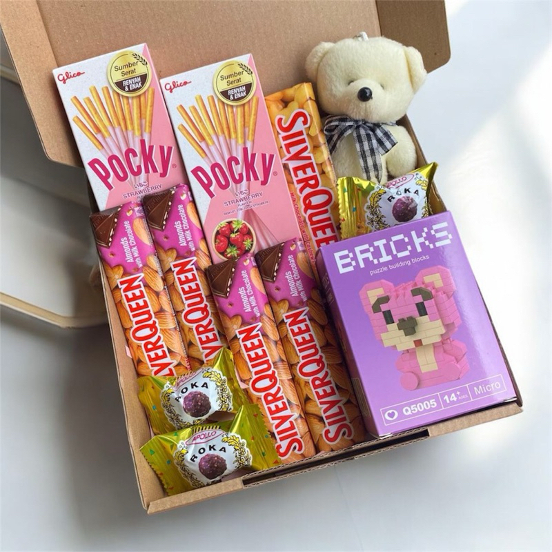 

HAMPERS SILVERQUEEN LOVE MINIGOLD POCKY ROKA BONEKA VALENTINE chungky