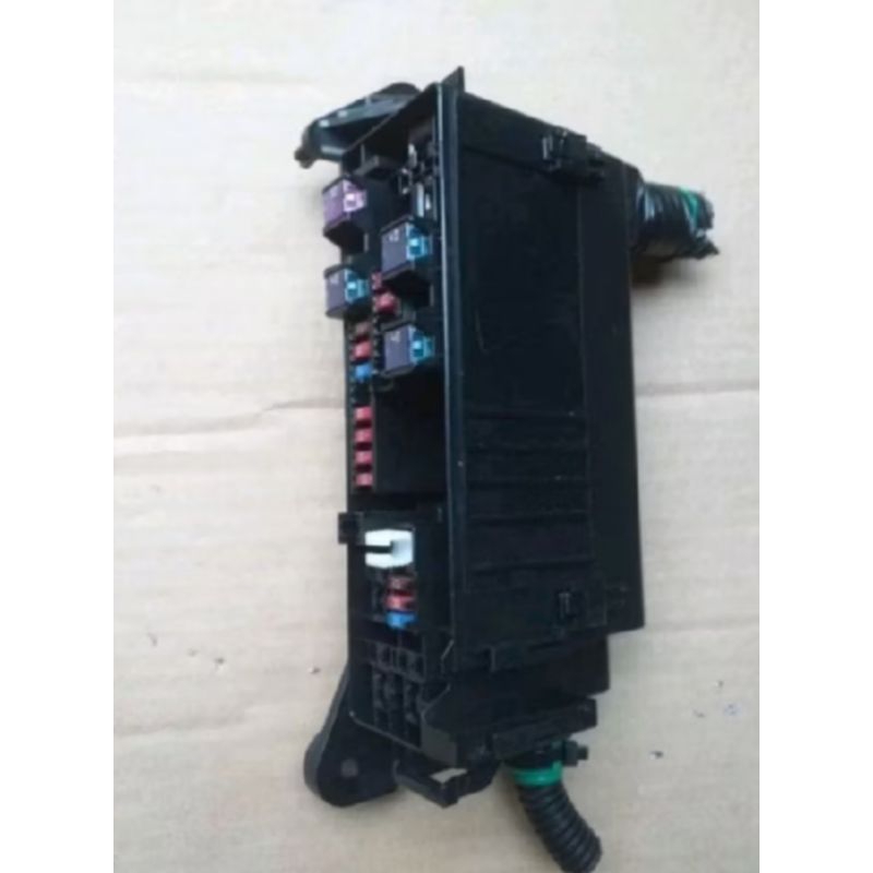 fuse box sekring / rumah sekring avanza xenia old 2004-2011/ rush terios lama original