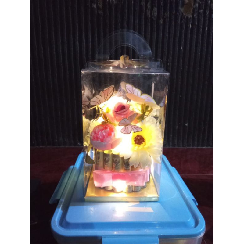 Money Cake money tower gift hampers