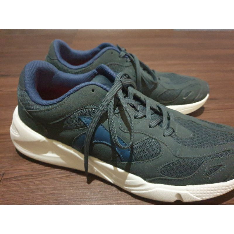 sepatu running ortuseight second