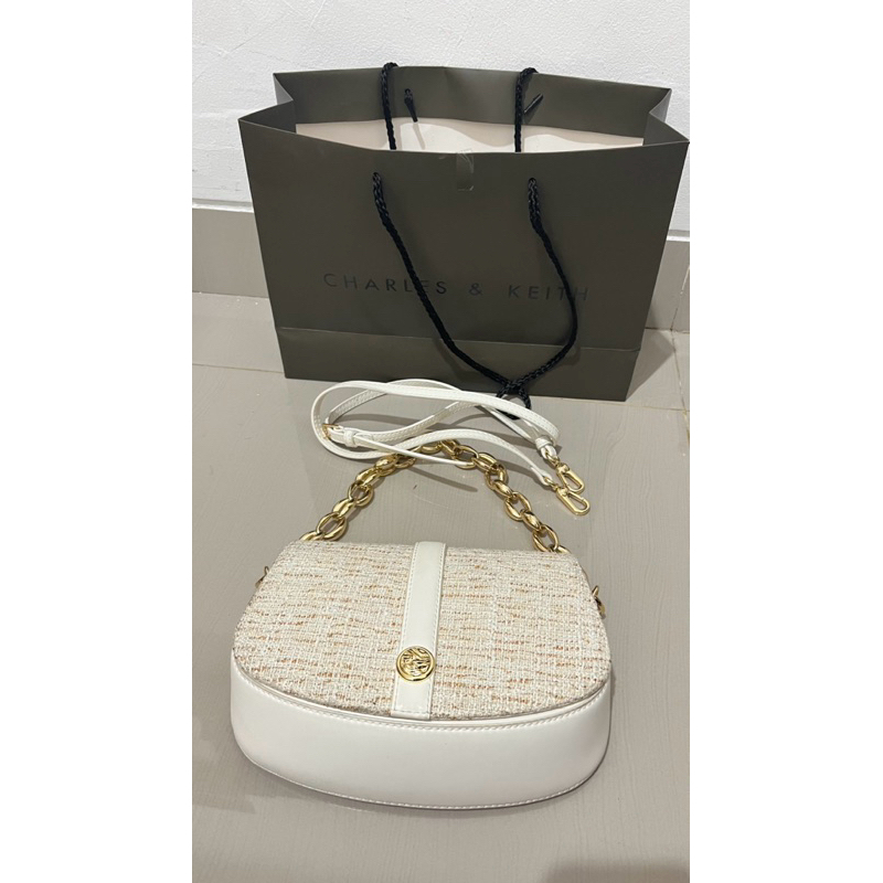 Charles & Keith Tas Wanita Putih