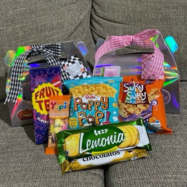 

GIFT BOX | GABLE BOX | HOLO BOX MEDIUM | SNACK BOX